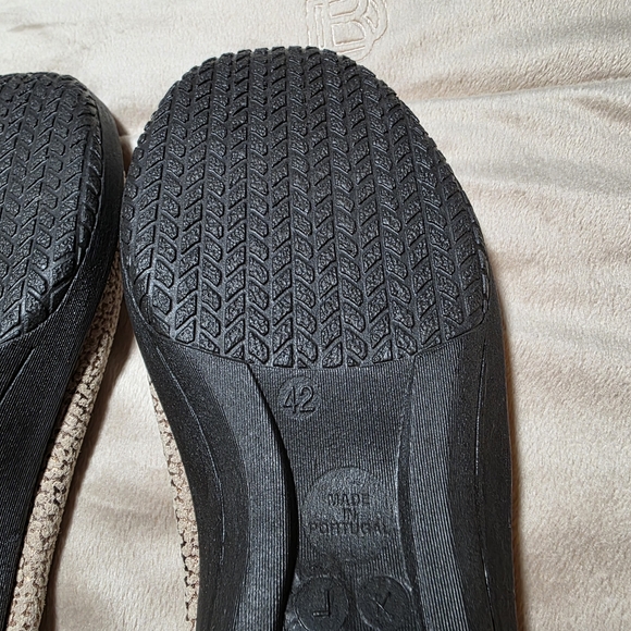 ARCOPEDICO Textured Tan & Gold Metallic Soft Knit Women's Ballet Flats Size 42 - Picture 6 of 7